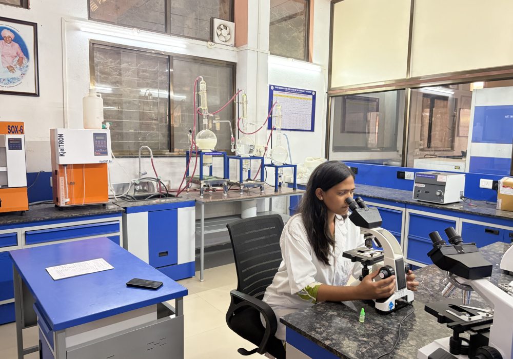 Paraclinical Lab